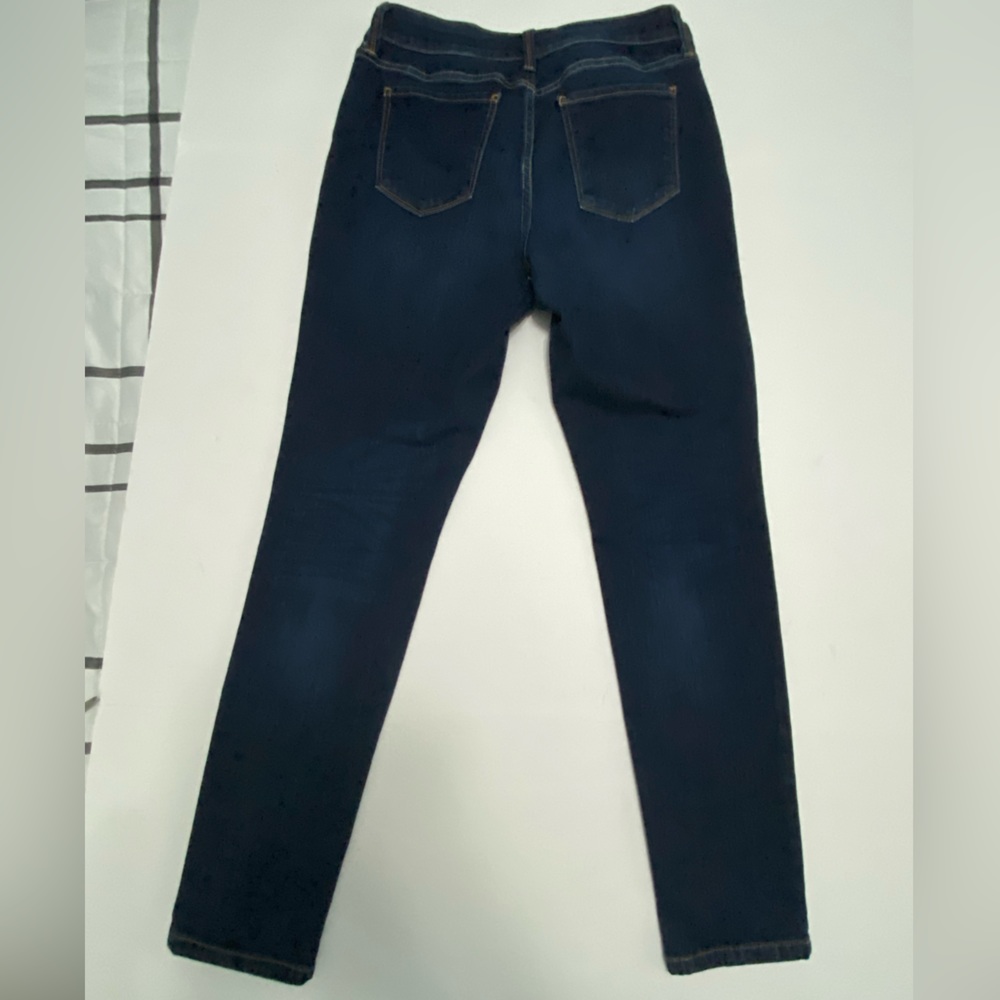 St. John's Bay Skinny Leg women’s Denim Jeans dark wash size 8 - Picture 2 of 10